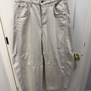 Free people cream barrel jeans size 28